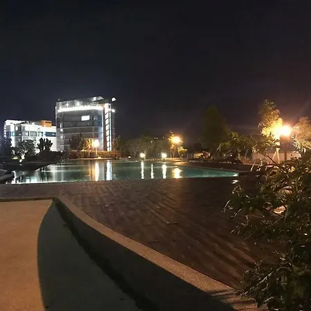 Ha1004 -Cyberjaya-Netflix-Wifi-Parking-Swimming Pool-Gym, 3022 Apartment Exterior photo