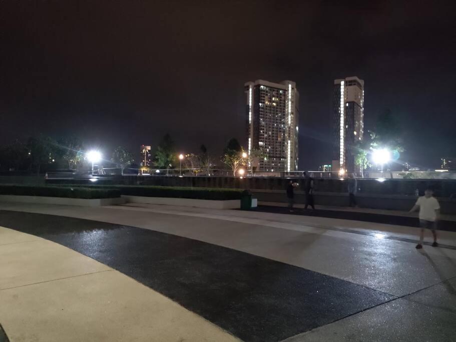 Ha1004 -cyberjaya-netflix-wifi-parking-swimming Pool-gym, 3022 Apartment *