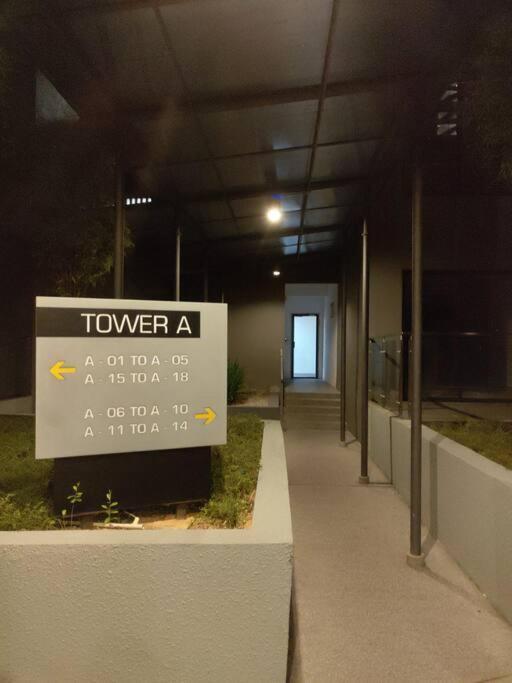 Ha1004 -cyberjaya-netflix-wifi-parking-swimming Pool-gym, 3022